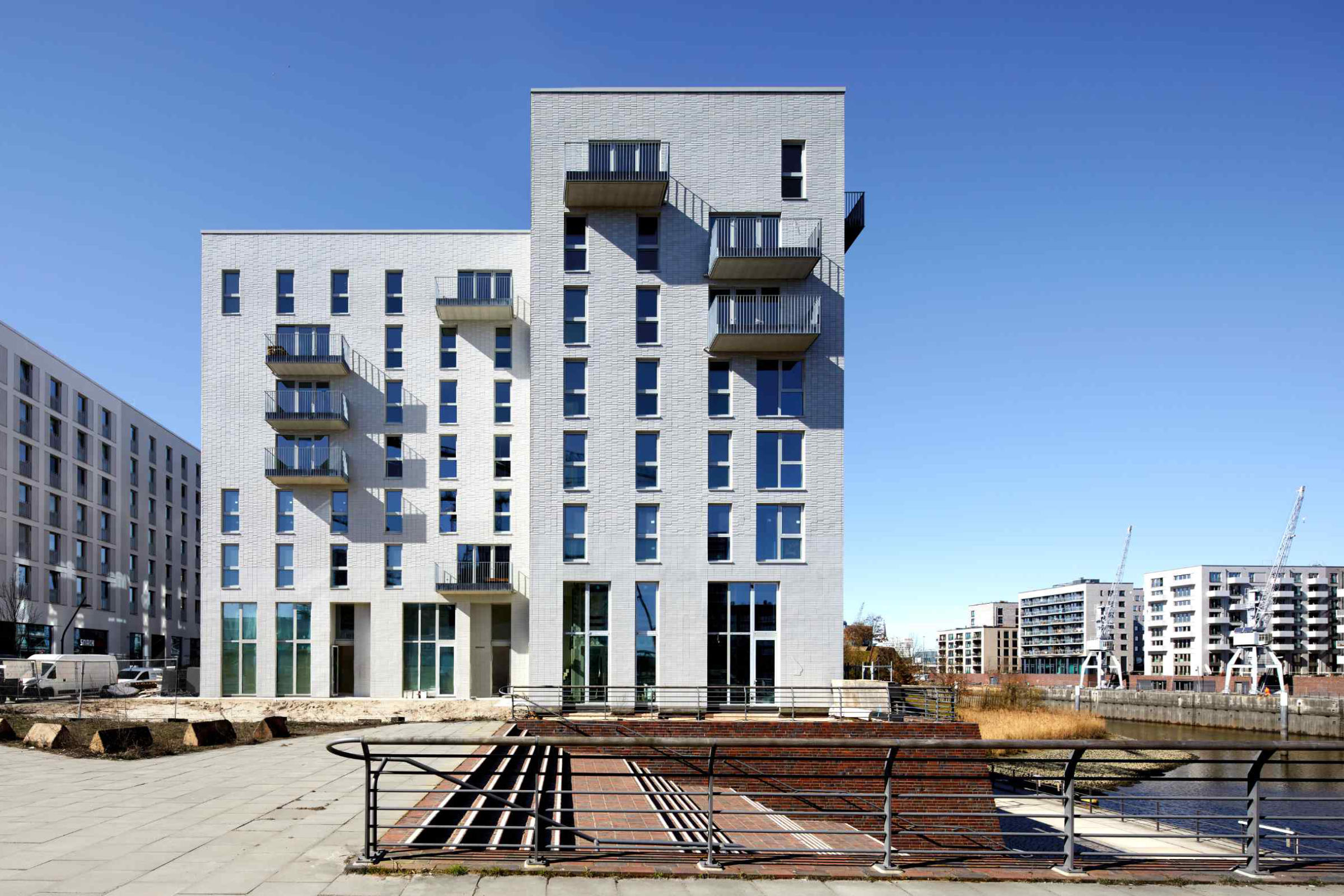 Arhitectură și colaborare în HafenCity Hamburg – Fațadă ceramică StoTherm Mineral